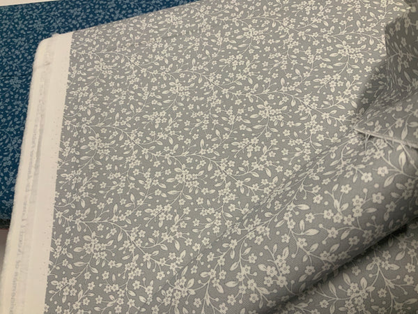 Andover Petite Beehive Petals Cloud Patchwork