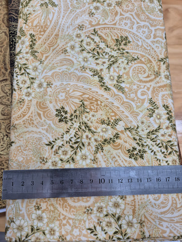 Radiance Leaf Blooms on Cream Patchwork